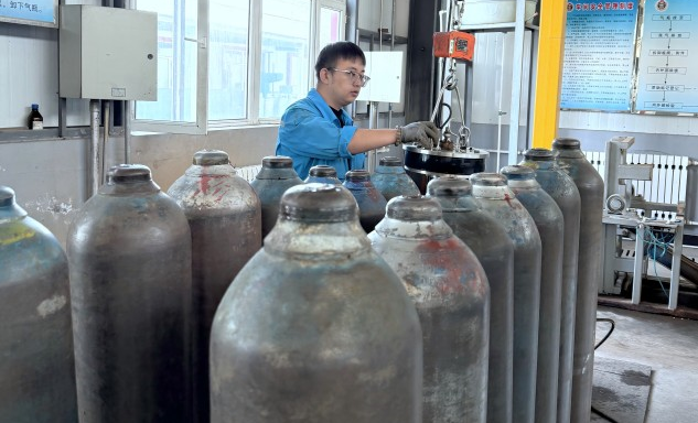 标题：内蒙古特检院乌海分院气瓶高效检验为企业安全运营赋能
浏览次数：61
发表时间：2025-04-29