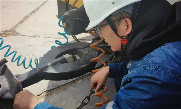 标题：自治区特检院阿拉善分院为腾格里观光车“精准体检”
浏览次数：51
发表时间：2025-04-30