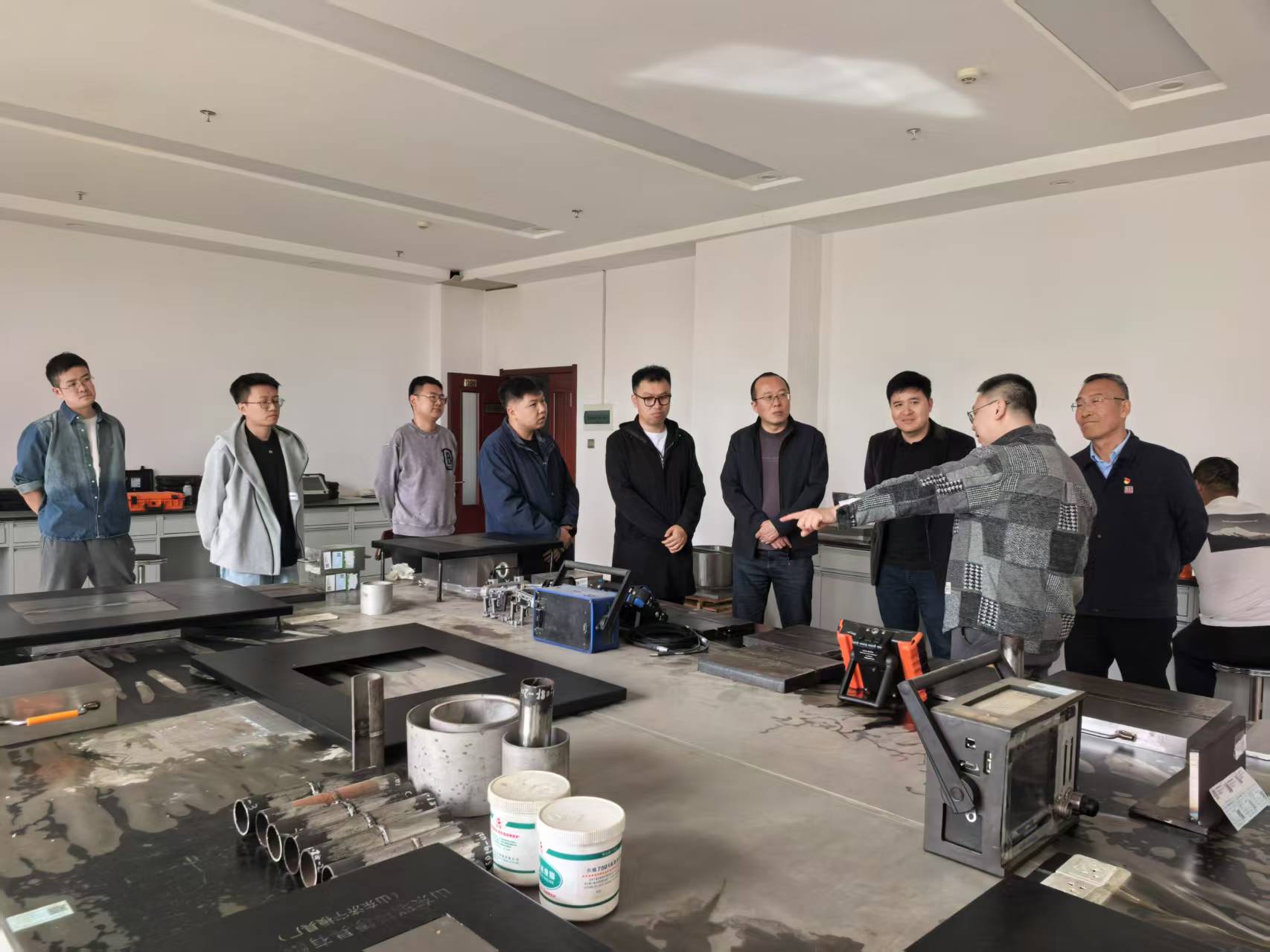 深化交流促发展 携手合作谱新篇——自治区特检院包头分院与北重集团计量理化研究所开展业务交流座谈