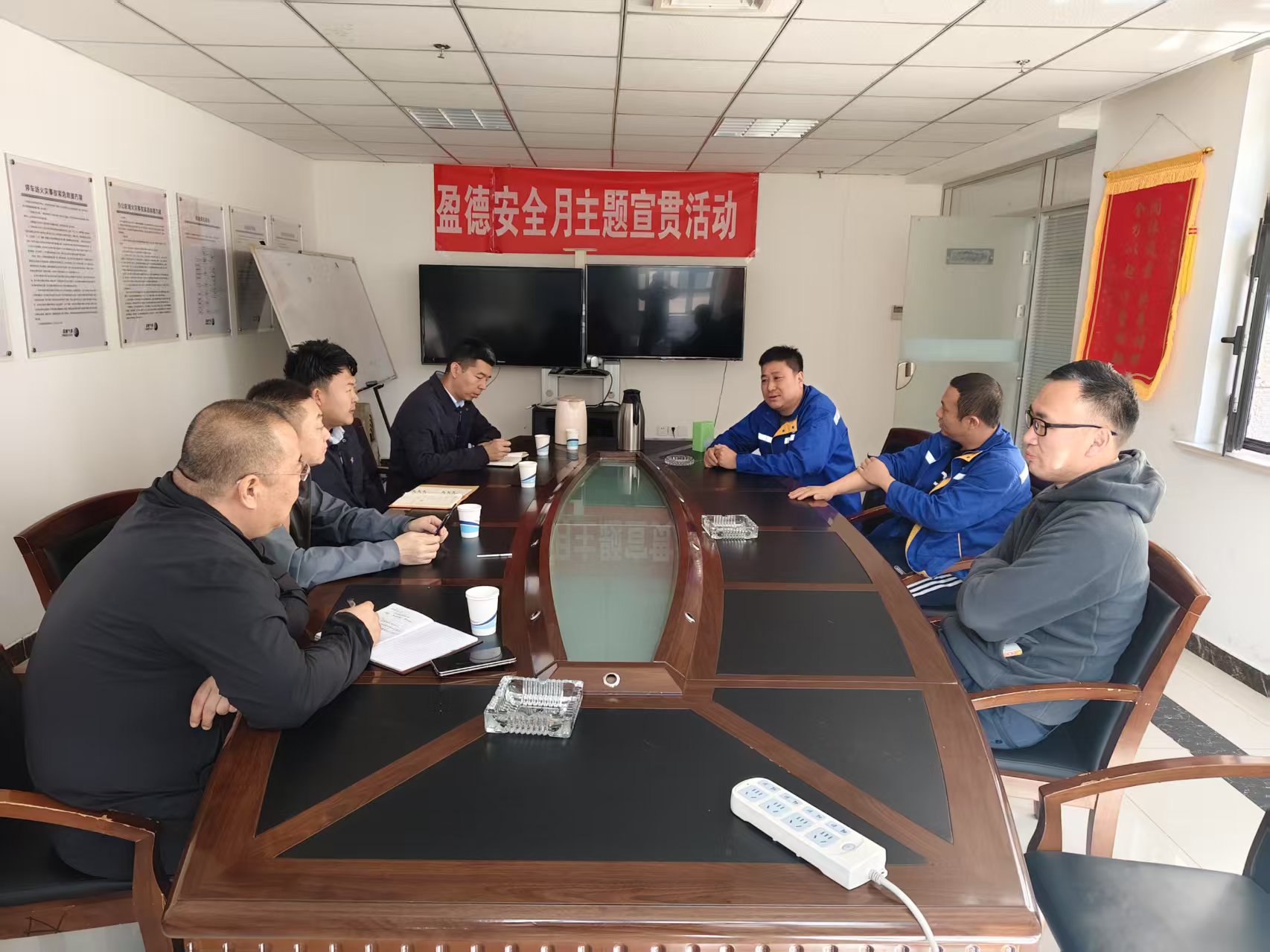 内蒙古特检院包头分院赴包头海鼎物流运输有限公司走访调研 持续提升服务质量