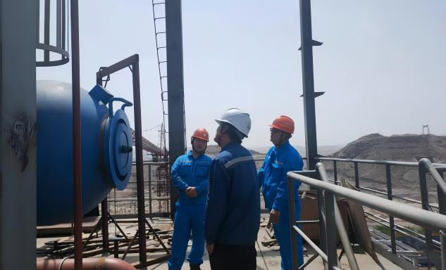 标题：精检细验筑防线 合力攻坚保安全 
——乌海榕鑫焦化干熄焦余热锅炉水压试验圆满成功
浏览次数：26
发表时间：2025-06-27