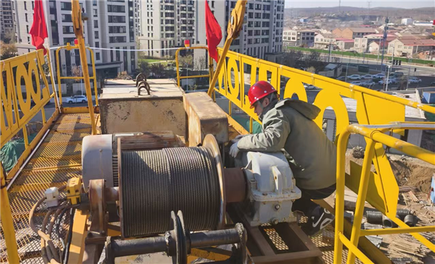 标题：赤峰特检：专业护航塔机安全 高效服务赢得信赖
浏览次数：37
发表时间：2025-11-20