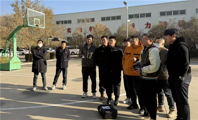 标题：赋能特种设备智能化检验——自治区特检院包头分院开展无人机飞行专项培训 
浏览次数：307
发表时间：2025-12-11