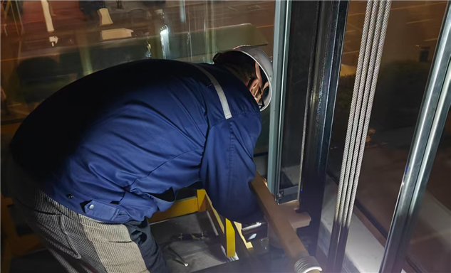 标题：冰雪那达慕背后的“电梯护卫队”：特检人零下30℃守护游客安全
浏览次数：23
发表时间：2025-12-16