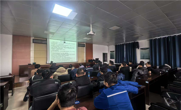 标题：年度安全培训再掀热潮：两周19班580余人密集“充电”
浏览次数：344
发表时间：2025-12-16