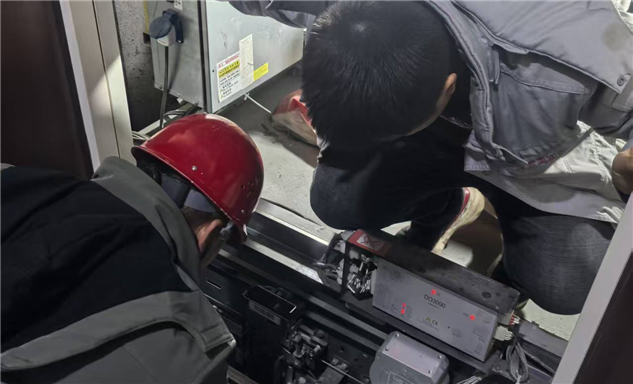 标题：化解急难愁盼！内蒙古特检院赤峰分院完成停工多年楼盘电梯检验工作
浏览次数：281
发表时间：2025-12-18