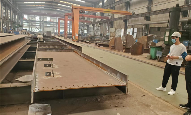 标题：突破新领域 赋能新发展 —— 兴安分院锅炉检验部首次参与百万机组超临界锅炉前检工作
浏览次数：699
发表时间：2025-12-30