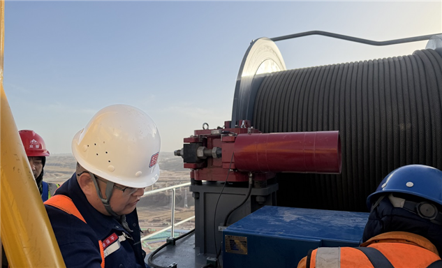 标题：内蒙古特检院鄂尔多斯分院“错风”施检 护航“沙戈荒”基地重点项目安全建设
浏览次数：579
发表时间：2026-04-07