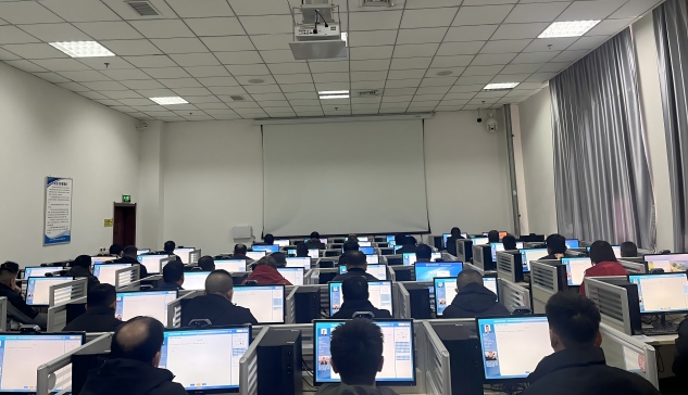 标题：内蒙古特检院乌海分院顺利完成四个工种特种作业人员复训考试
浏览次数：130
发表时间：2026-03-26