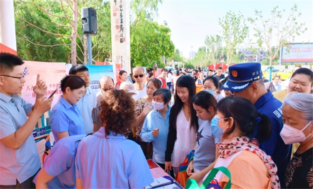 标题：自治区特检院乌海分院与乌海市市场监管局联合开展
2026年“安全生产月”特种设备安全宣传活动
浏览次数：241
发表时间：2026-06-18