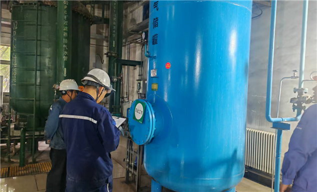 标题：盛夏多点攻坚 特检人高温一线守安全
浏览次数：287
发表时间：2026-08-07