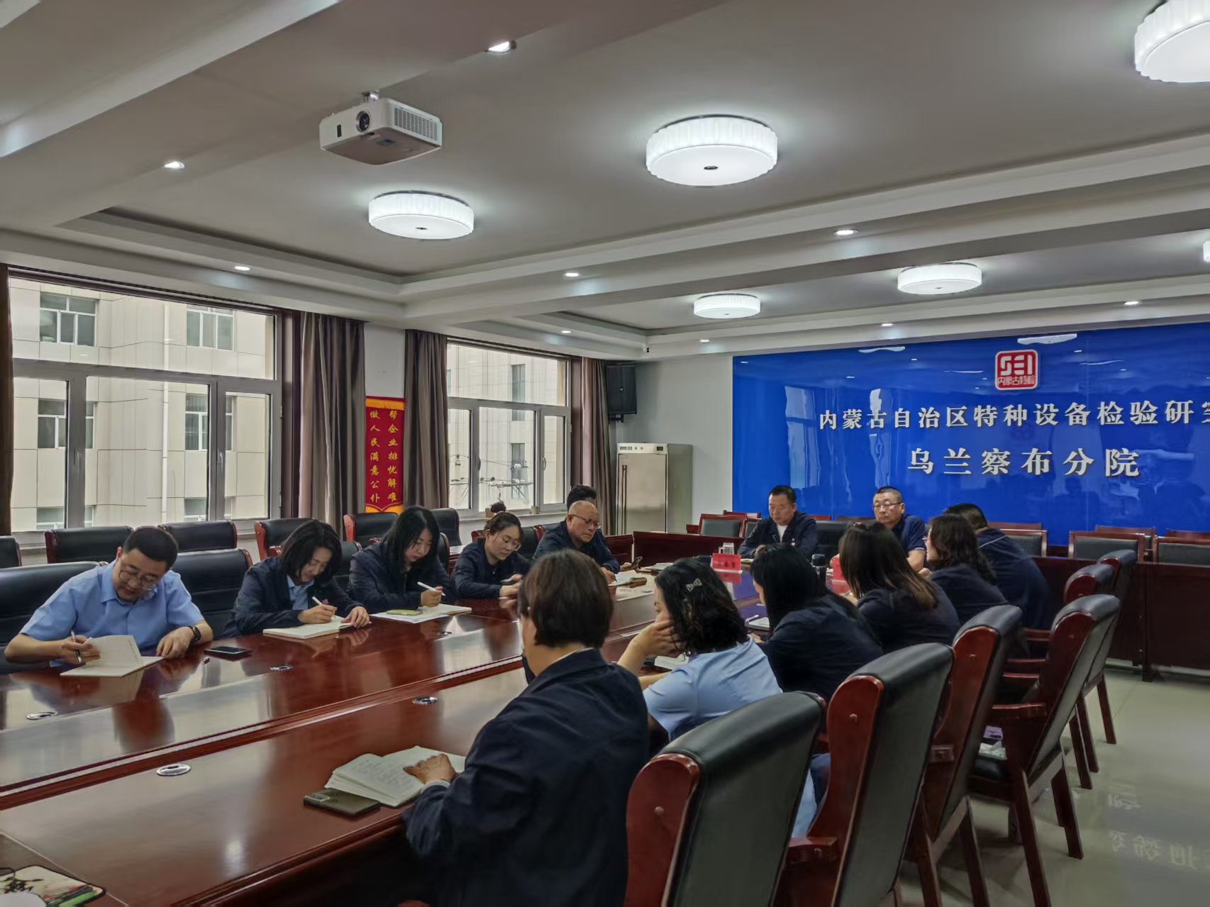 图1.jpg