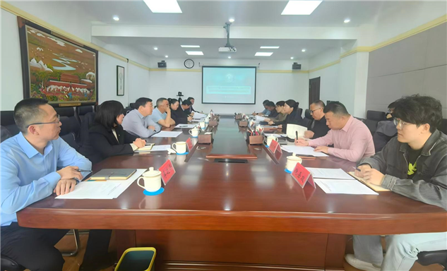 标题：内蒙古特检院呼伦贝尔分院与呼伦贝尔学院战略合作洽谈会顺利举行 ----携手推动产教融合 赋能特种设备安全与地方发展
浏览次数：665
发表时间：2026-06-02