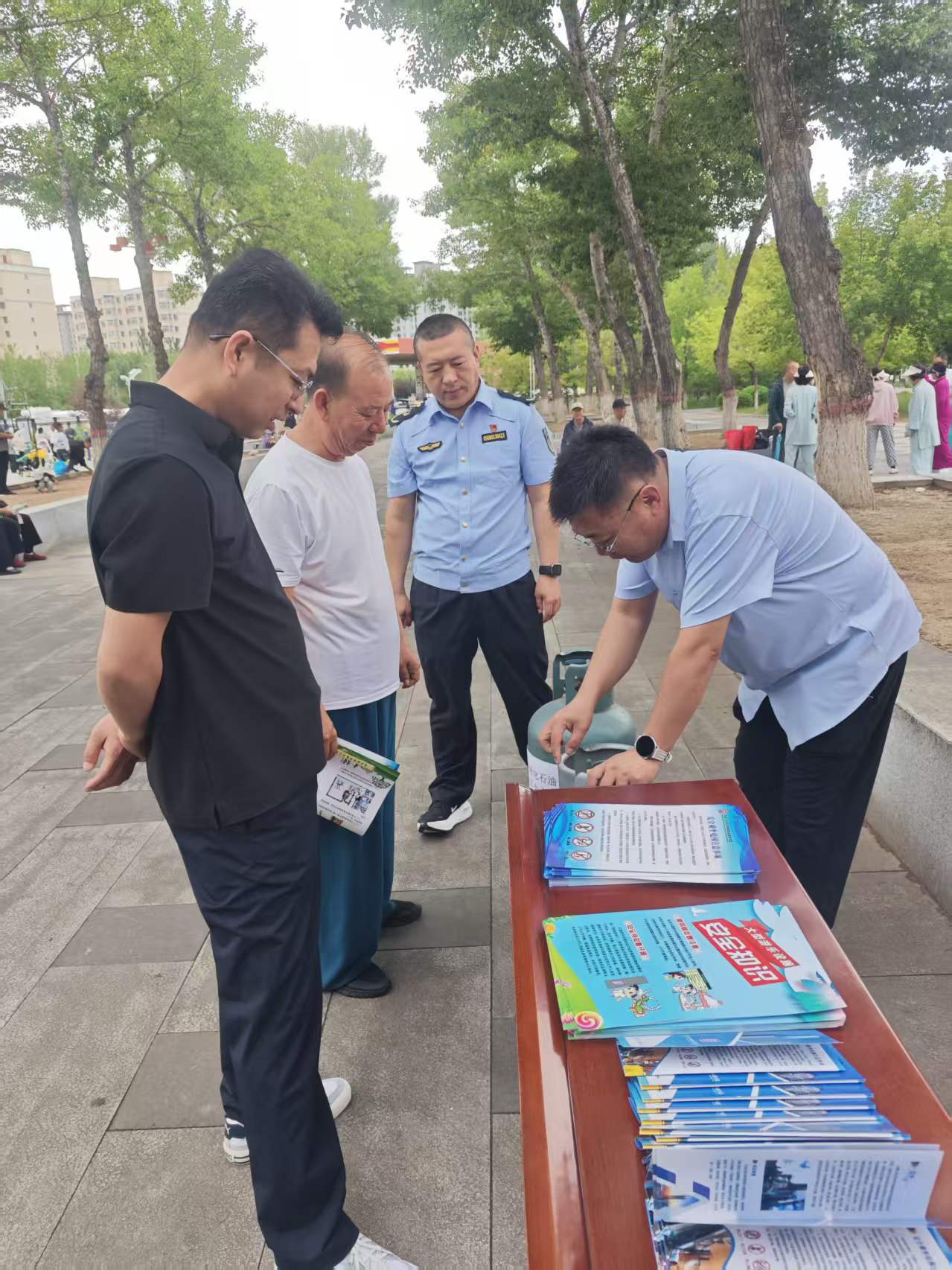 图02.jpg